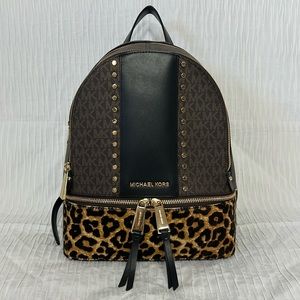 ⭐️ LIKE NEW ⭐️ Michael Kors Rhea studded logo & leopard calf hair backpack
